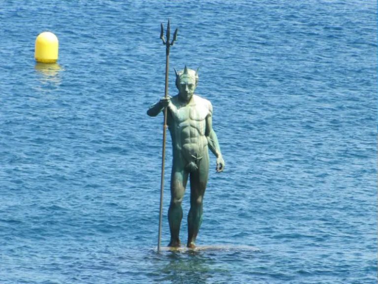 Greek God Poseidon Statue: The Myth, Meaning, and Masterpieces