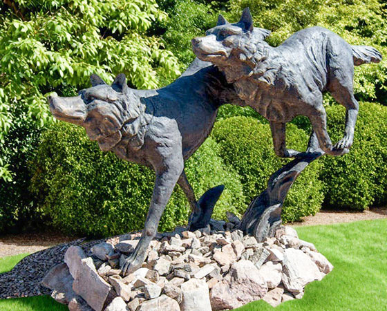bronze outdoor wolf sculpture