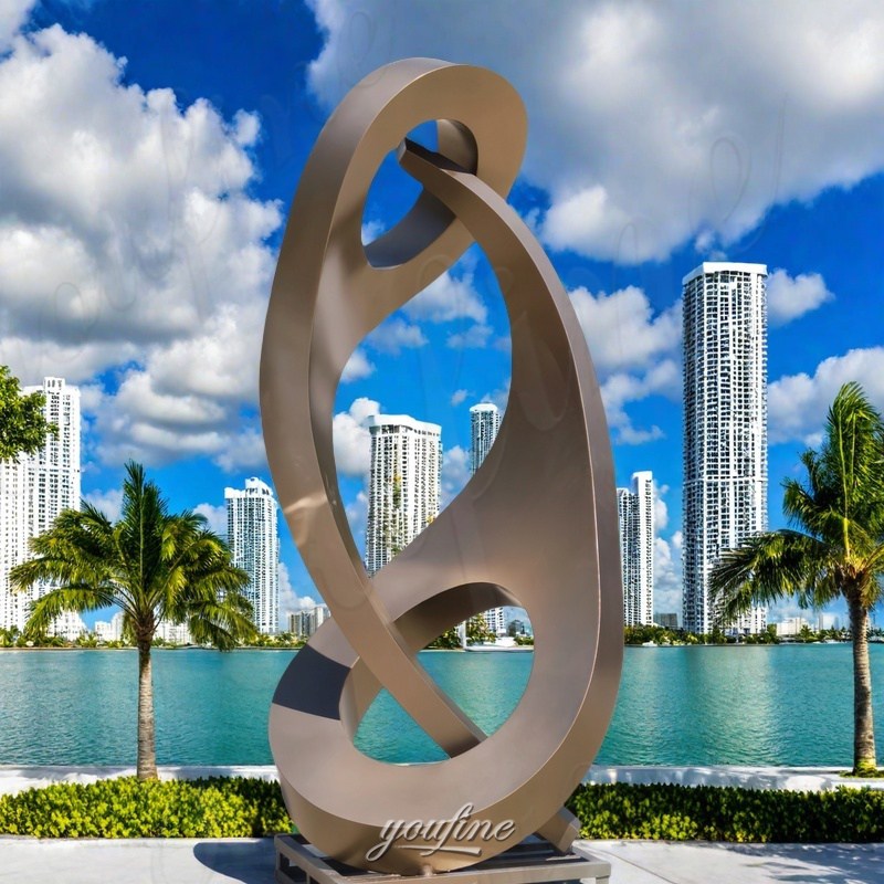 tall abstract sculpture