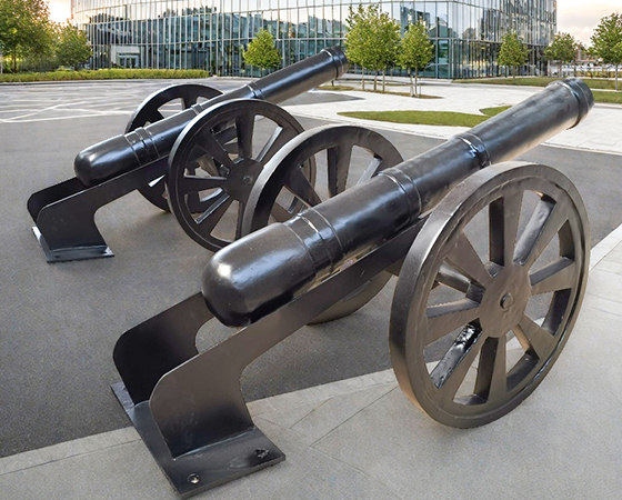 bronze cannons