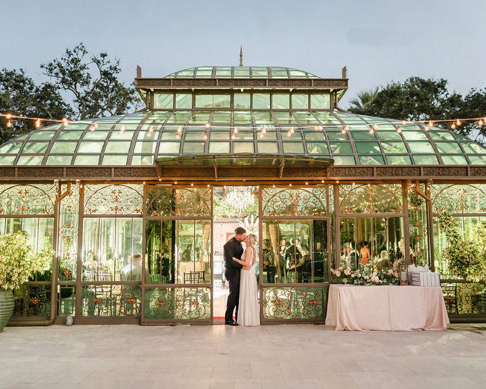 iron-gazebo-for-wedding