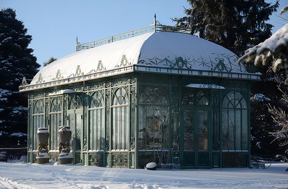 iron-greenhouse-in-winter
