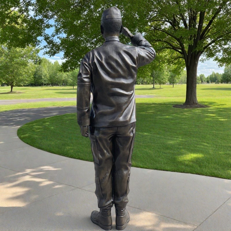 saluting soldier sculpture