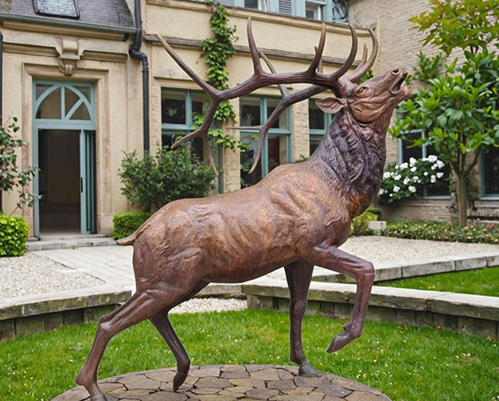 bronze large deer statue