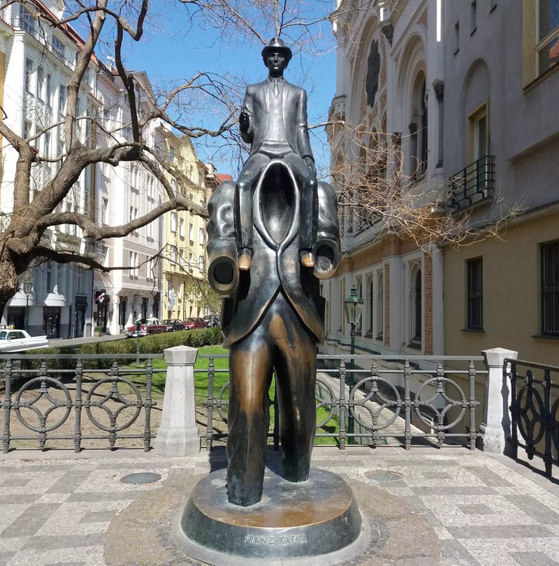 sculpture of bronze Franz Kafka
