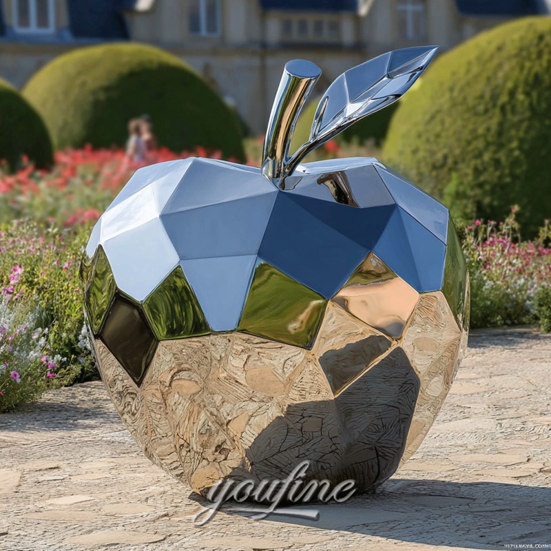 big apple sculpture