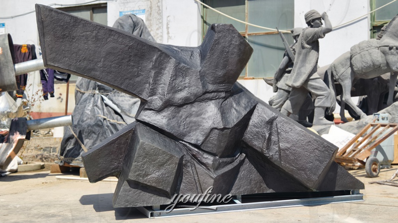 Tai Chi Single Whip sculpture