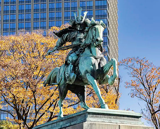 Kusunoki Masashige Sculpture
