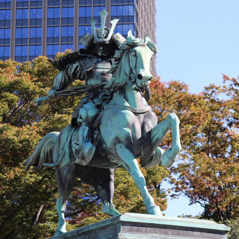 Kusunoki Masashige Statue