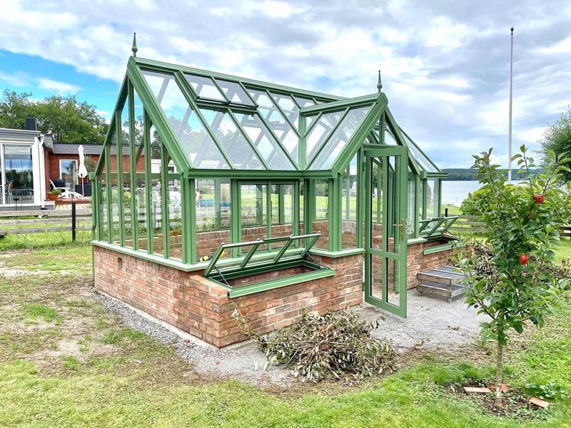 wrought iron victorian glass greenhouse