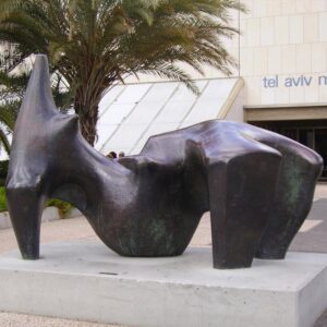reclining figure sculpture henry moore