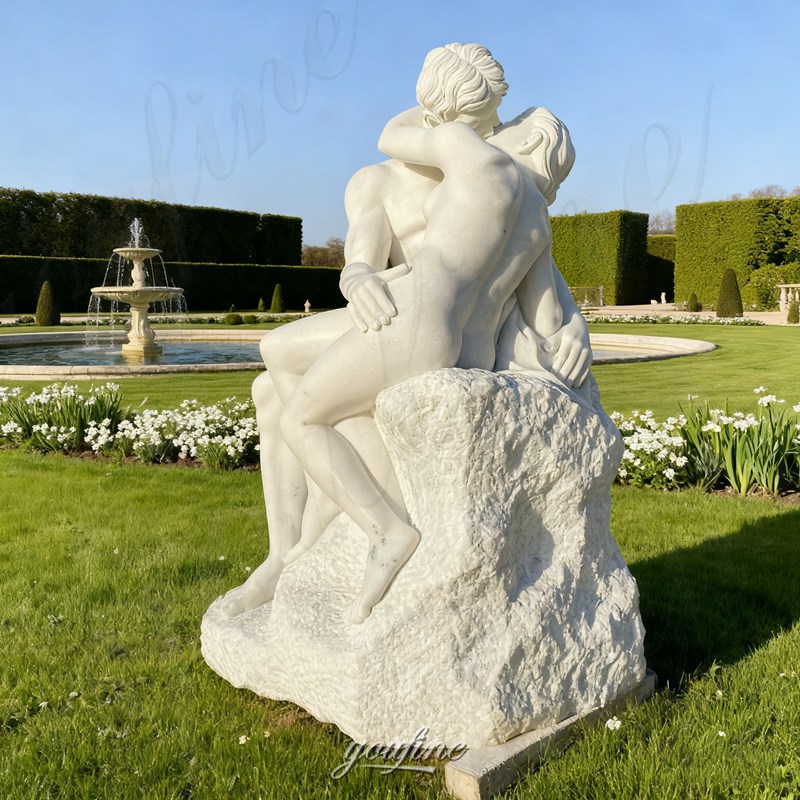 the kiss marble sculpture