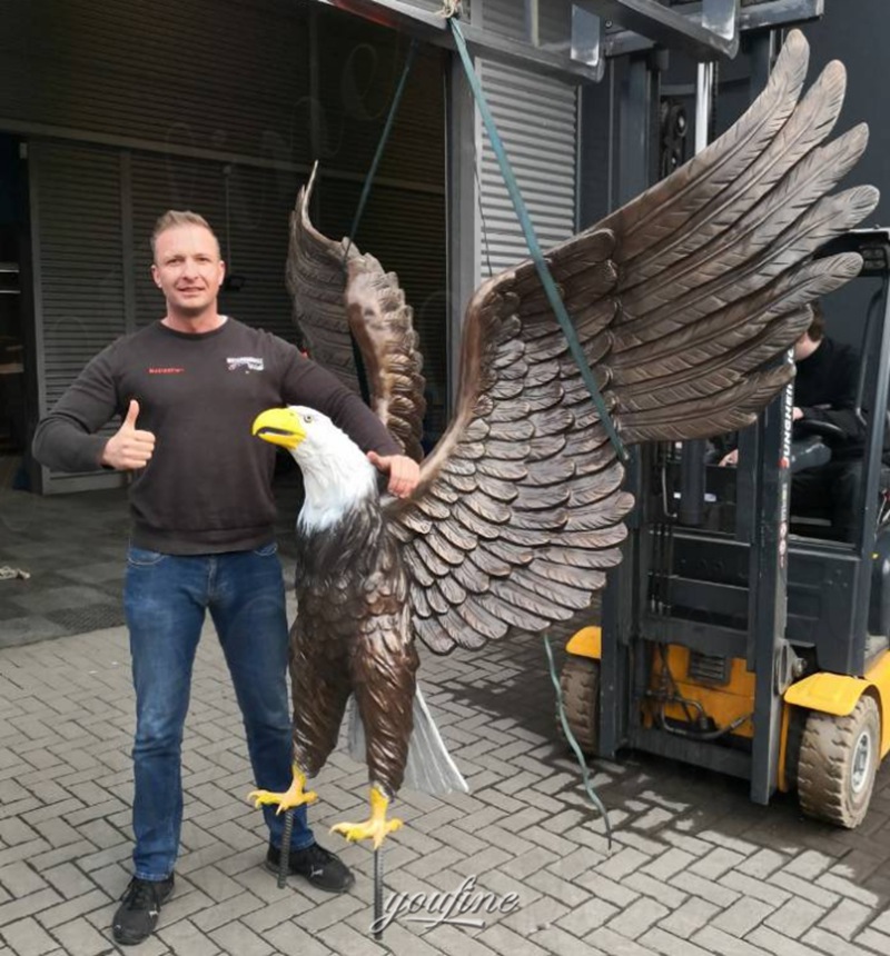 Feedback from the German 7ft Bronze Bald Eagle