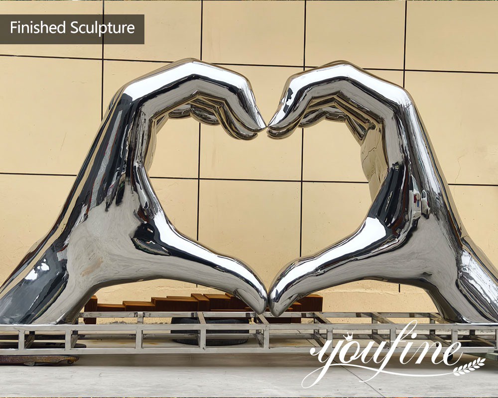 finished-hand-sculpture