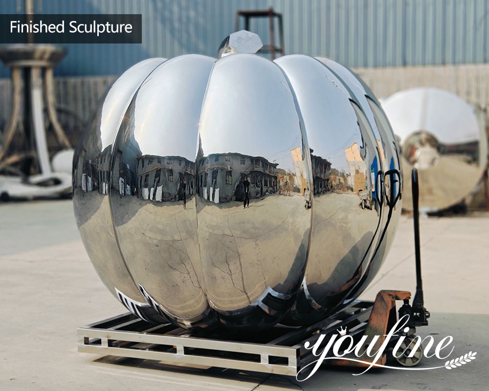 finished-pumpkin-sculpture