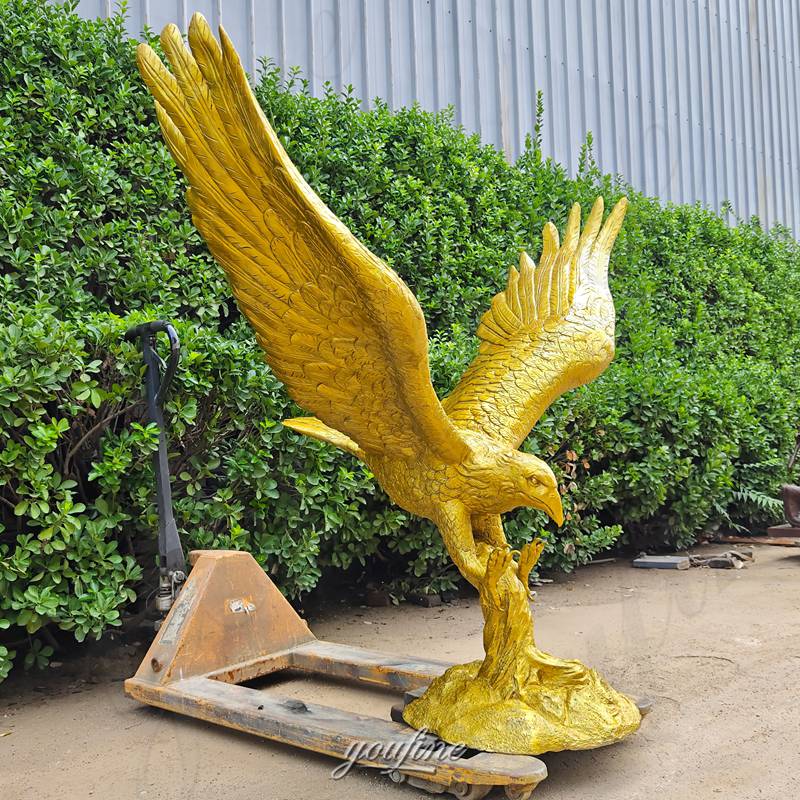 Golden Bronze Eagle Statue