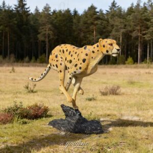 life size leopard sculpture