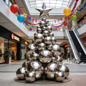 Christmas Tree Sculpture