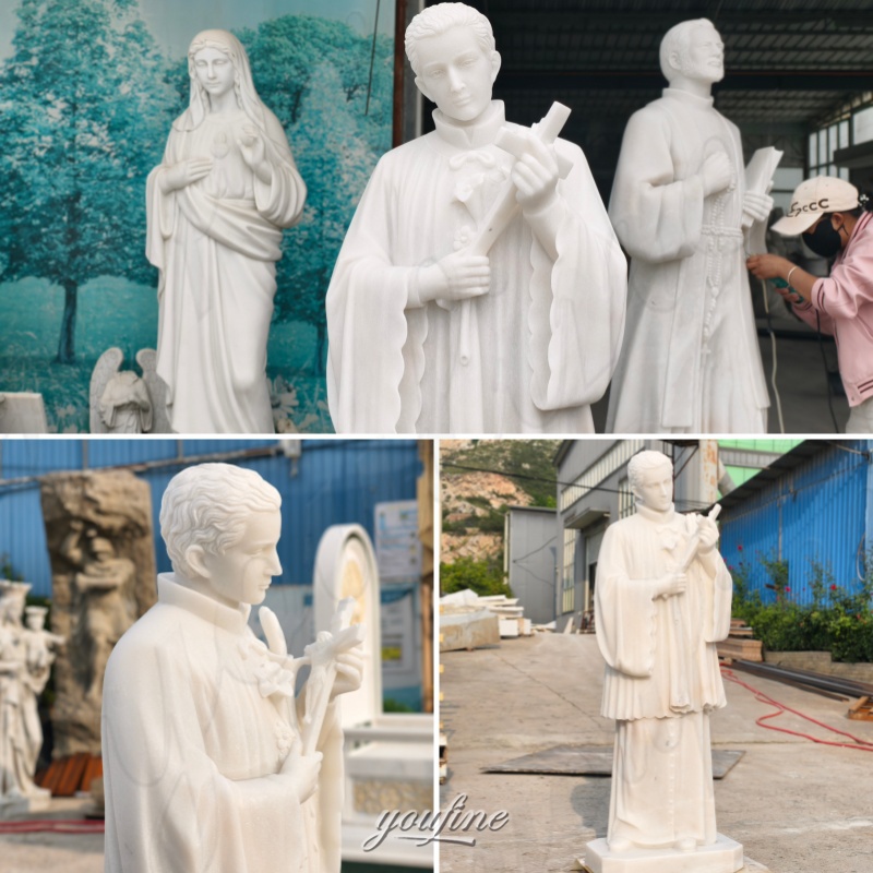 Saint Louis de Montfort statue details