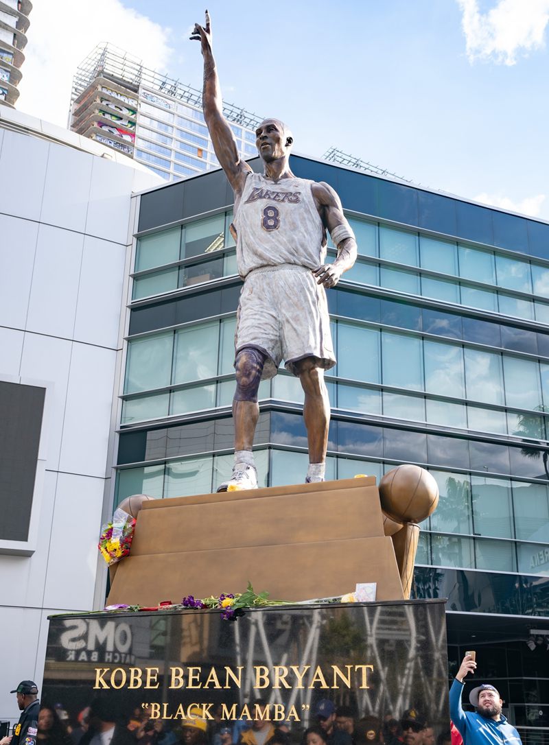 Kobe Bryant statue