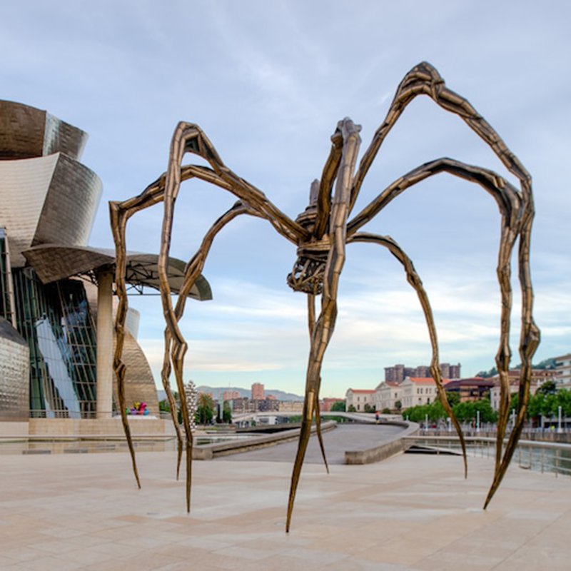 Maman sculpture