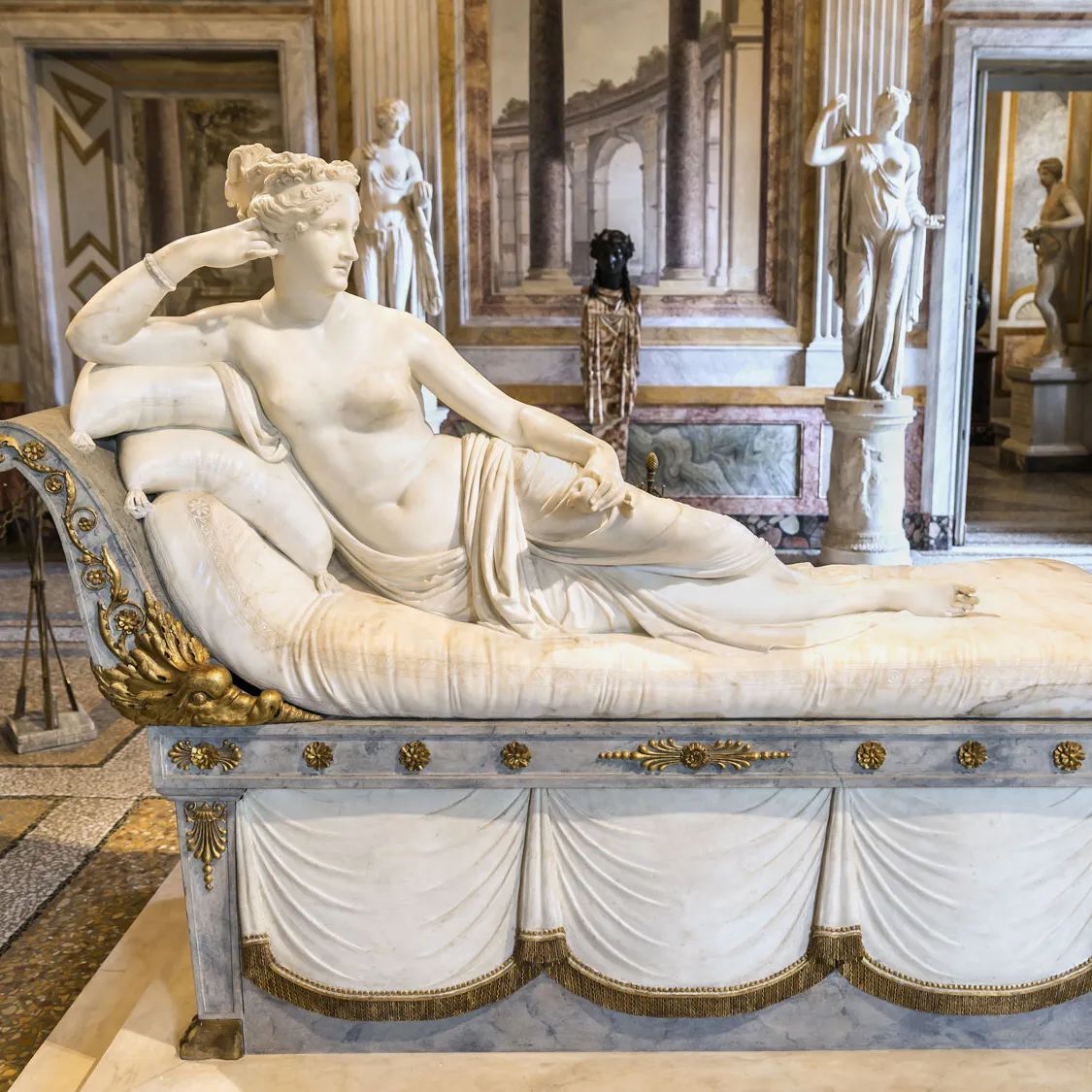 Marble Lying Venus Victorious Statue