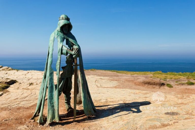 Where is the Statue of King Arthur