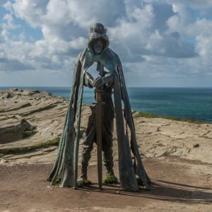 Gallos_sculpture_front