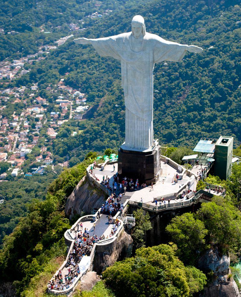 Christ the Redeemer sculpture