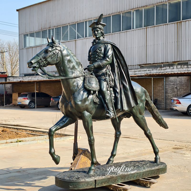 equestrian statue of Casimir Pulaski