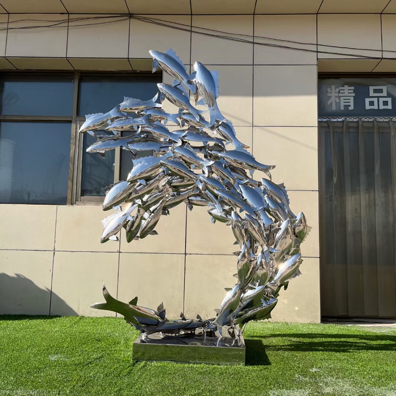 stainless steel fish sculptures