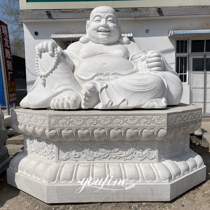 Laughing Buddha statue